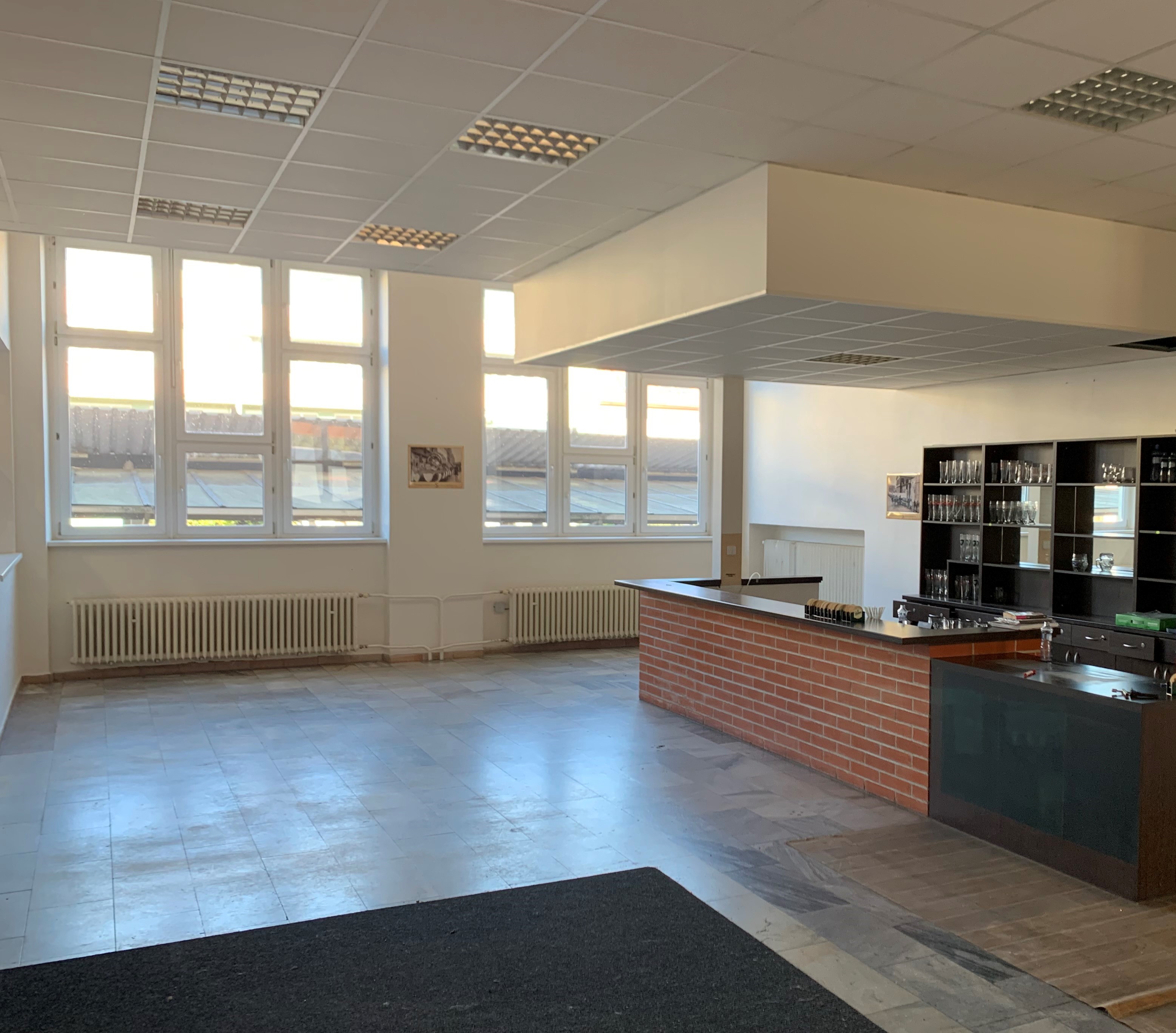 Pronájem komerčních prostor v žst. Veselí nad Moravou
