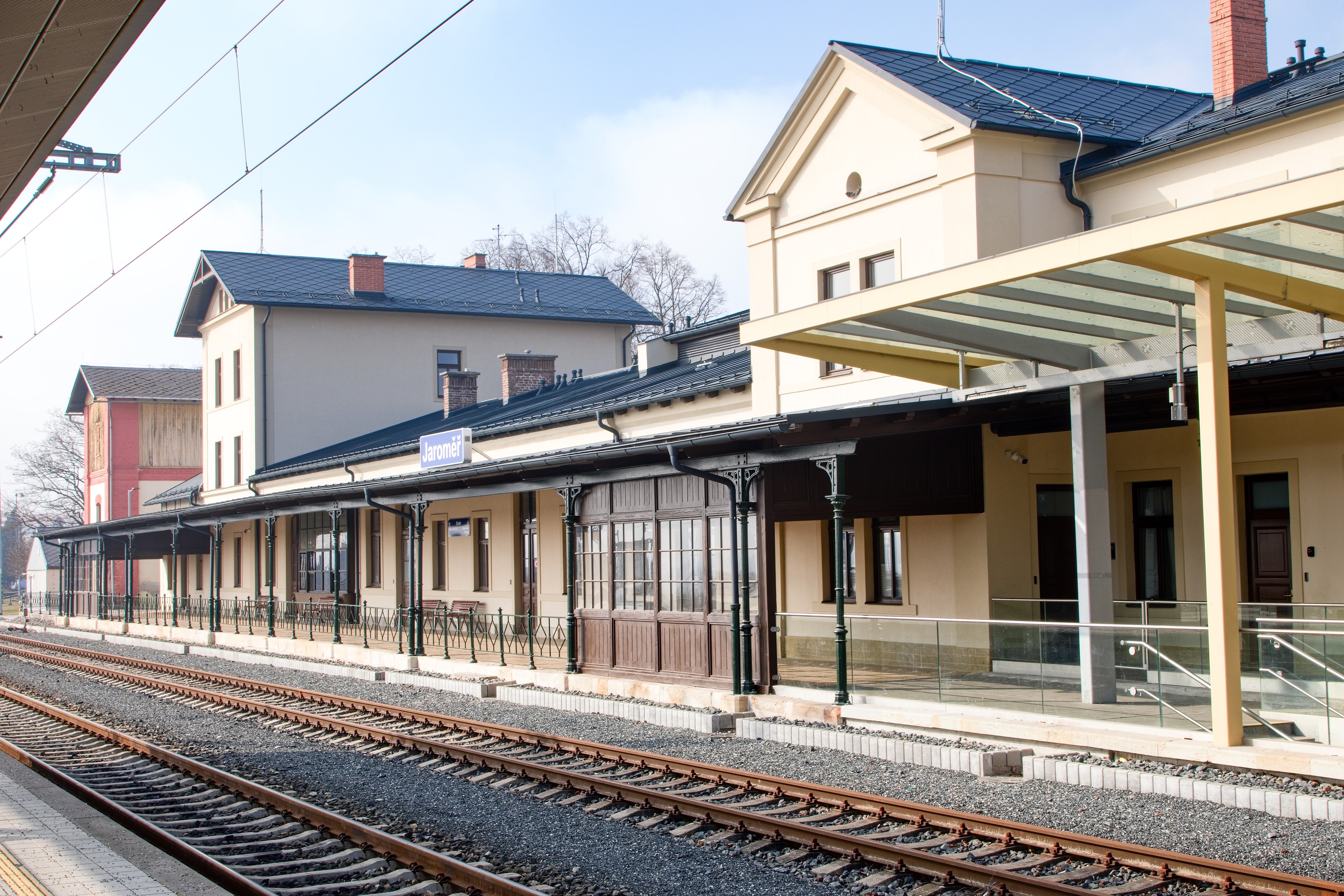 Pronájem komerčních prostor v žst. Jaroměř