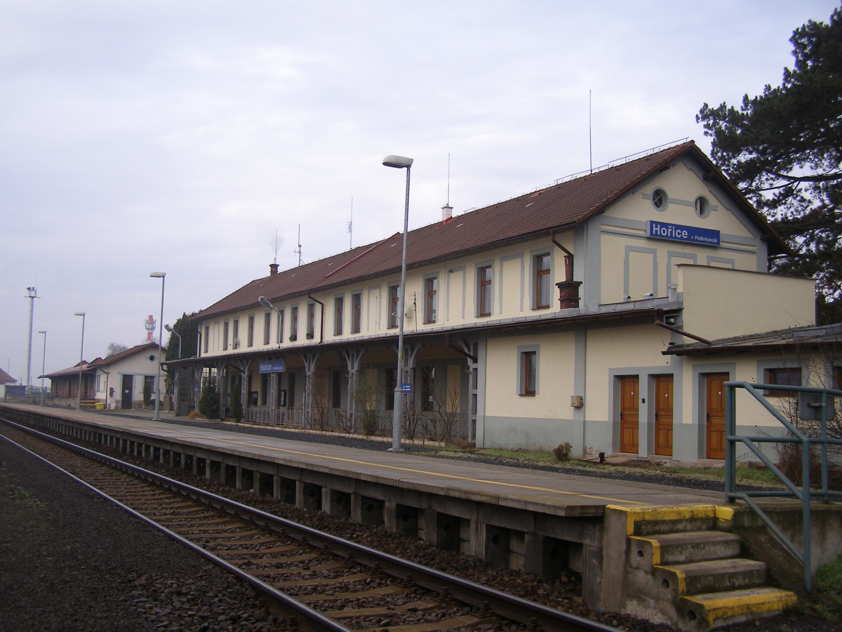 Pronájem komerčních prostor v žst. Hořice v Podkrkonoší